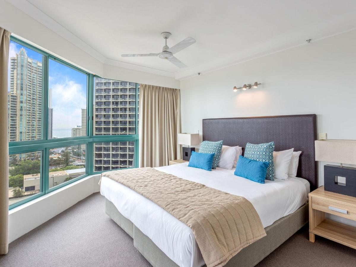 Crown Towers Superior 3 Bedroom - Coasthm Apartment *