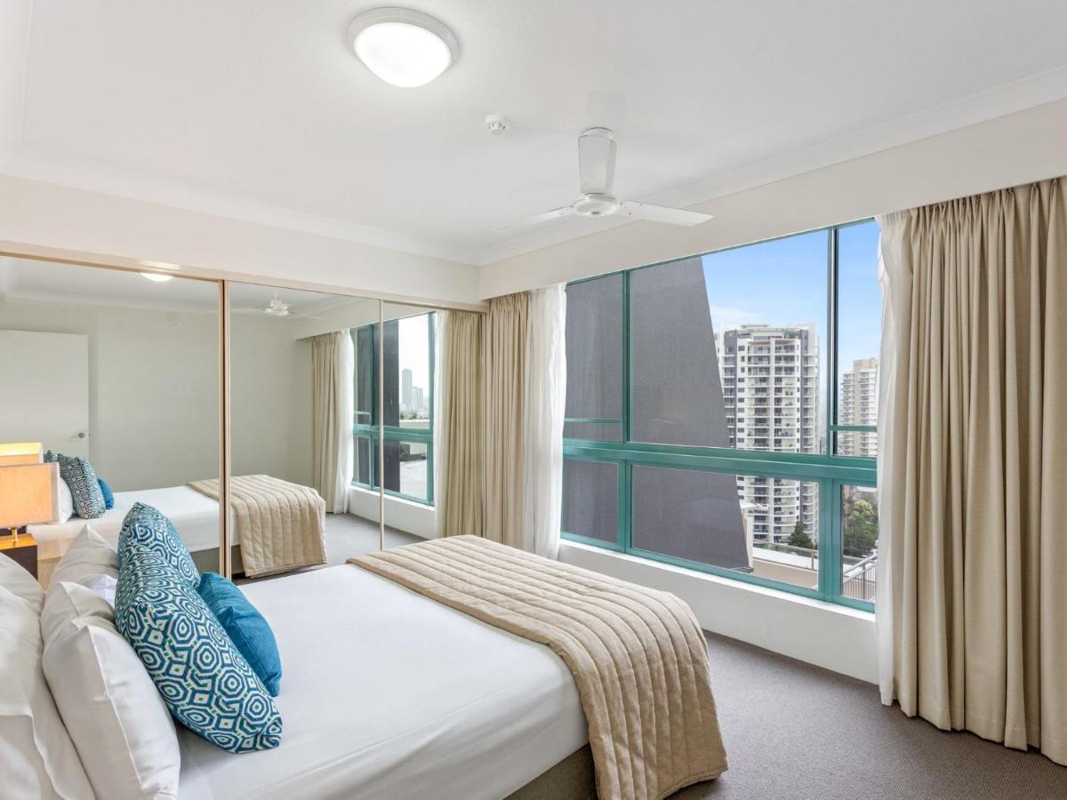 Crown Towers Superior 3 Bedroom - Coasthm Apartment