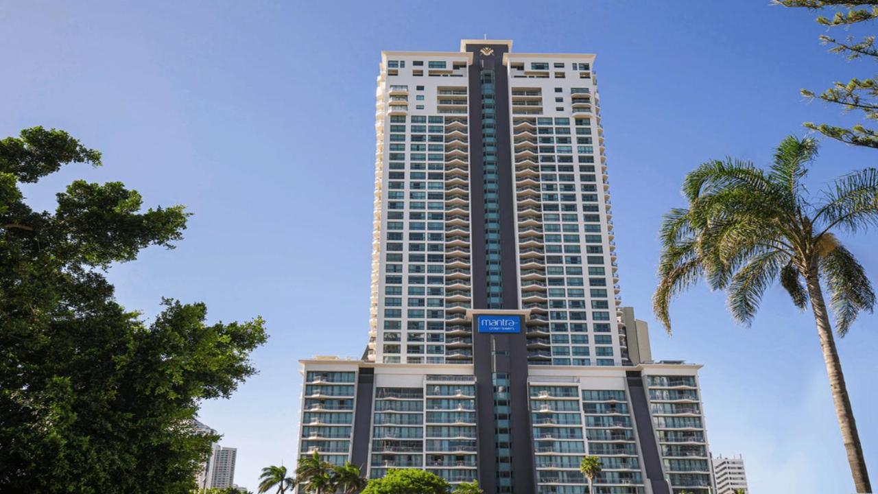 Apartment Crown Towers Superior 3 Bedroom - Coasthm Gold Coast